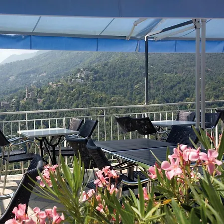 Le Refuge Orezza Hotell